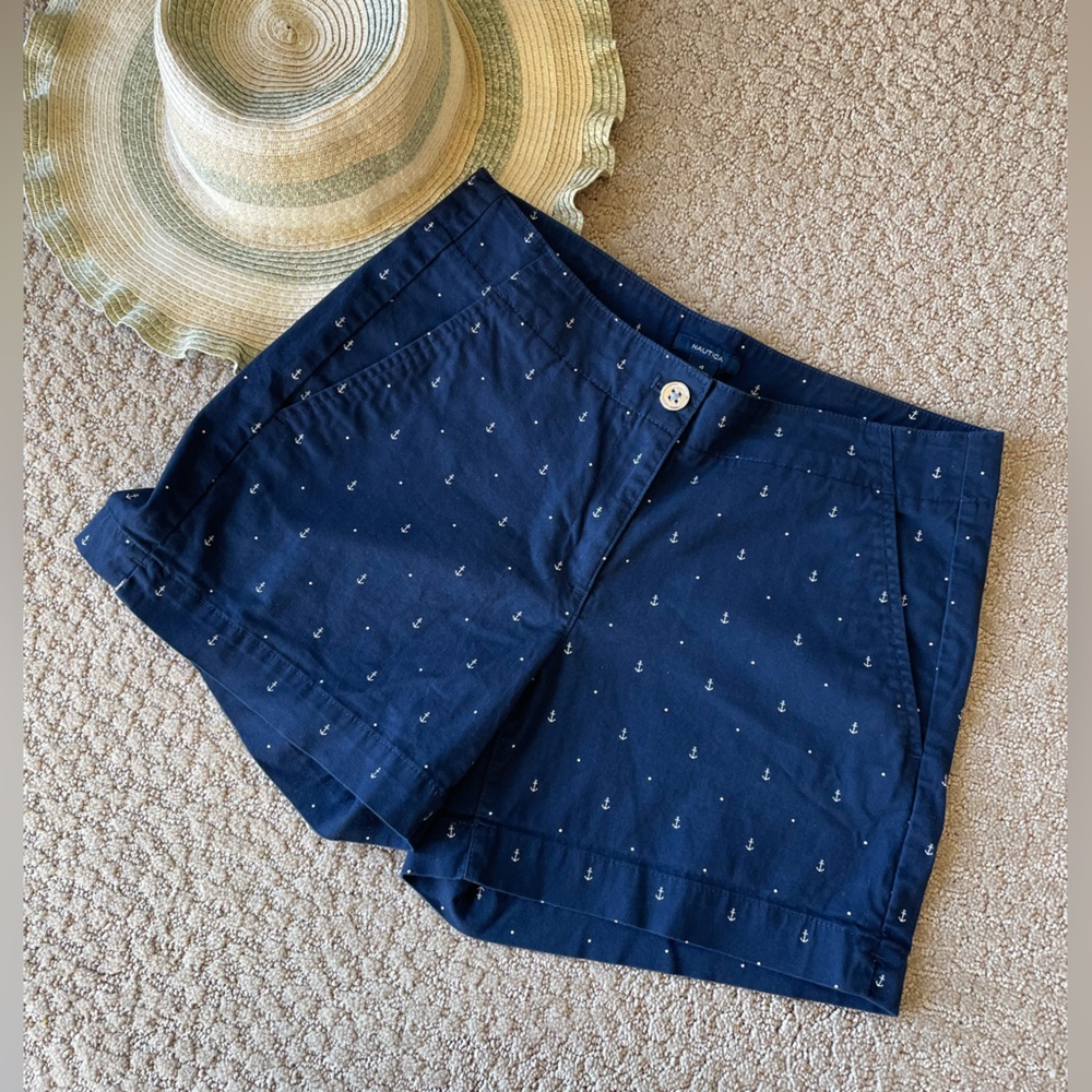 NAUTICA navy anchor mid rise shorts